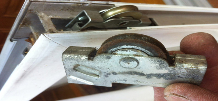 screen door roller repair in Waterford